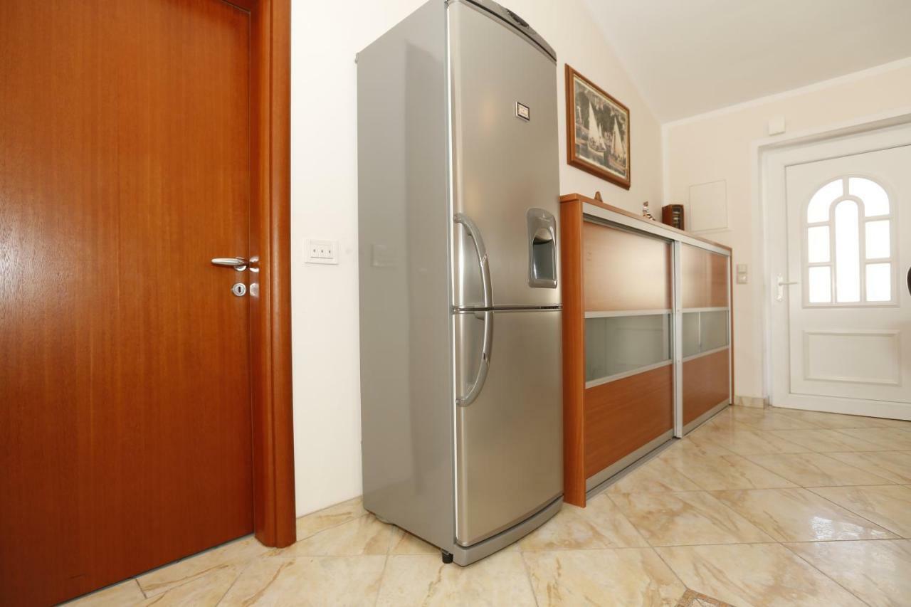 Apartment Bojan With Terrace And Sea View Baska (Krk) Exterior photo