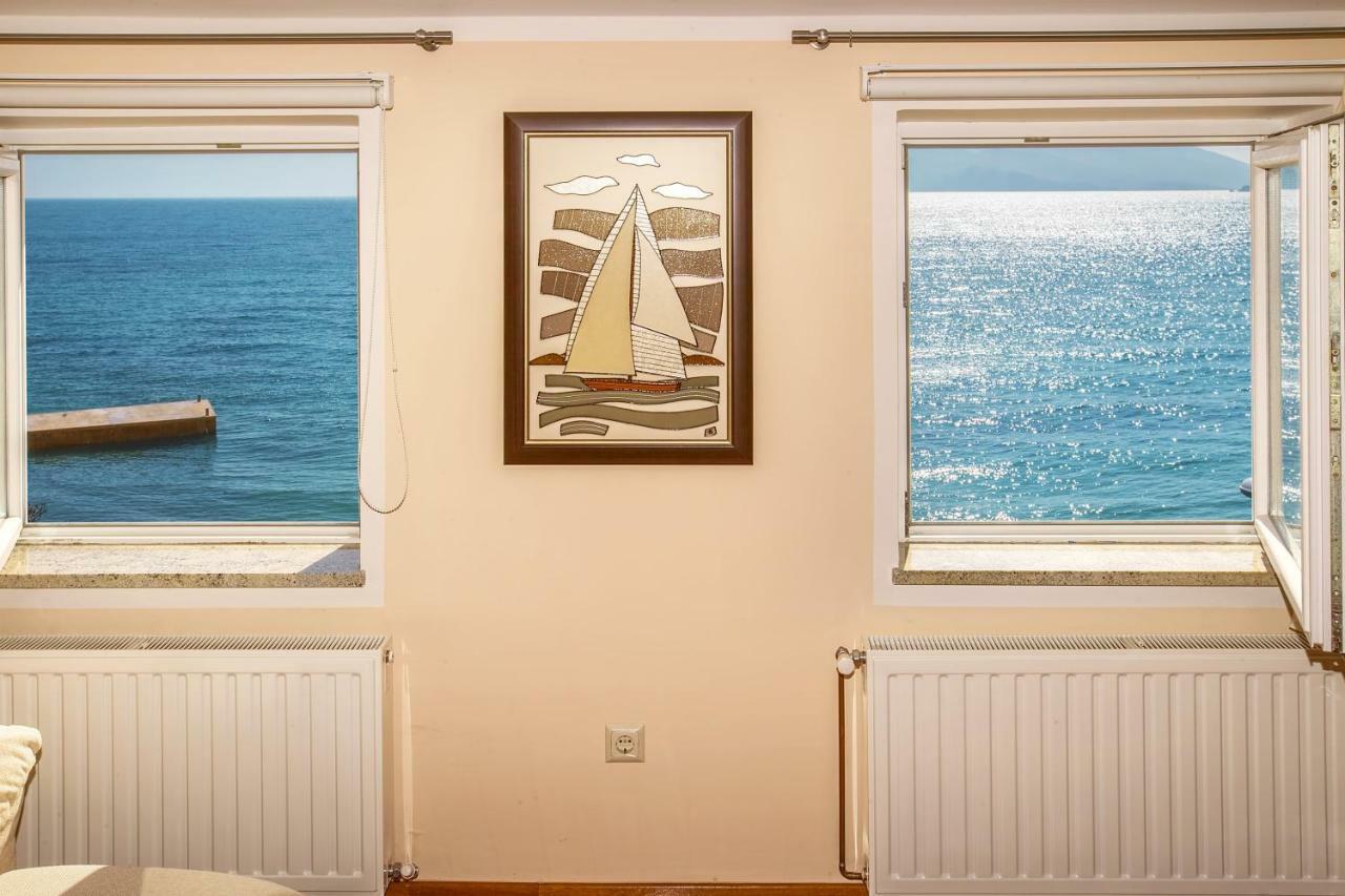 Apartment Bojan With Terrace And Sea View Baska (Krk) Exterior photo